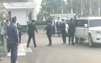 Presiden Prabowo Hadiri Persemayaman Jenderal Ryamizard Ryacudu di Kemhan 7 Presiden Prabowo Hadiri Persemayaman Jenderal Ryamizard Ryacudu di Kemhan