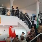 Ribuan Massa Kepung Kantor Bupati Karawang Tuntut Penutupan Tempat Hiburan terkait Dugaan Pesta Gay