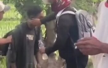 Viral Pemuda Terjatuh ke Sawah di Sigi, Menangis Sesenggukan karena Baru Putus Cinta 6 Viral Pemuda Terjatuh ke Sawah di Sigi, Menangis Sesenggukan karena Baru Putus Cinta