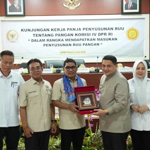 Wali Kota Munafri Usulkan Greenhouse IoT dan Cold Storage ke Komisi IV DPR RI