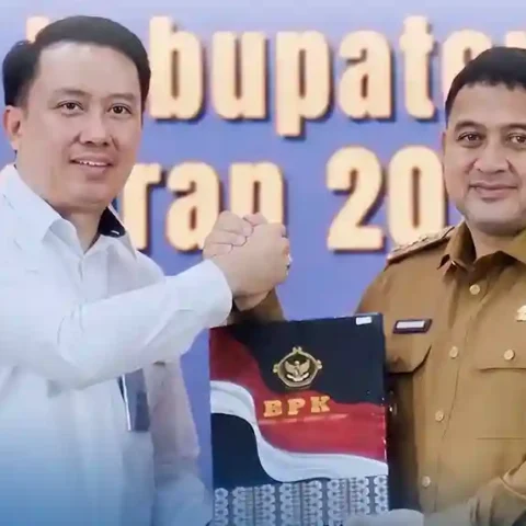 Pemkot Makassar Raih Opini WTP atas LKPD 2025 dari BPK RI Sulsel 17 Pemkot Makassar Raih Opini WTP atas LKPD 2025 dari BPK RI Sulsel