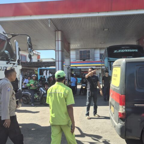 Antrean Solar di SPBU Makassar Berujung Penikaman, Sopir Truk Jadi Korban