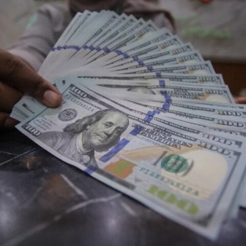 Buat Perkuat Rupiah, Ekonom Hitung RI Butuh Investasi Asing US$ 11 M