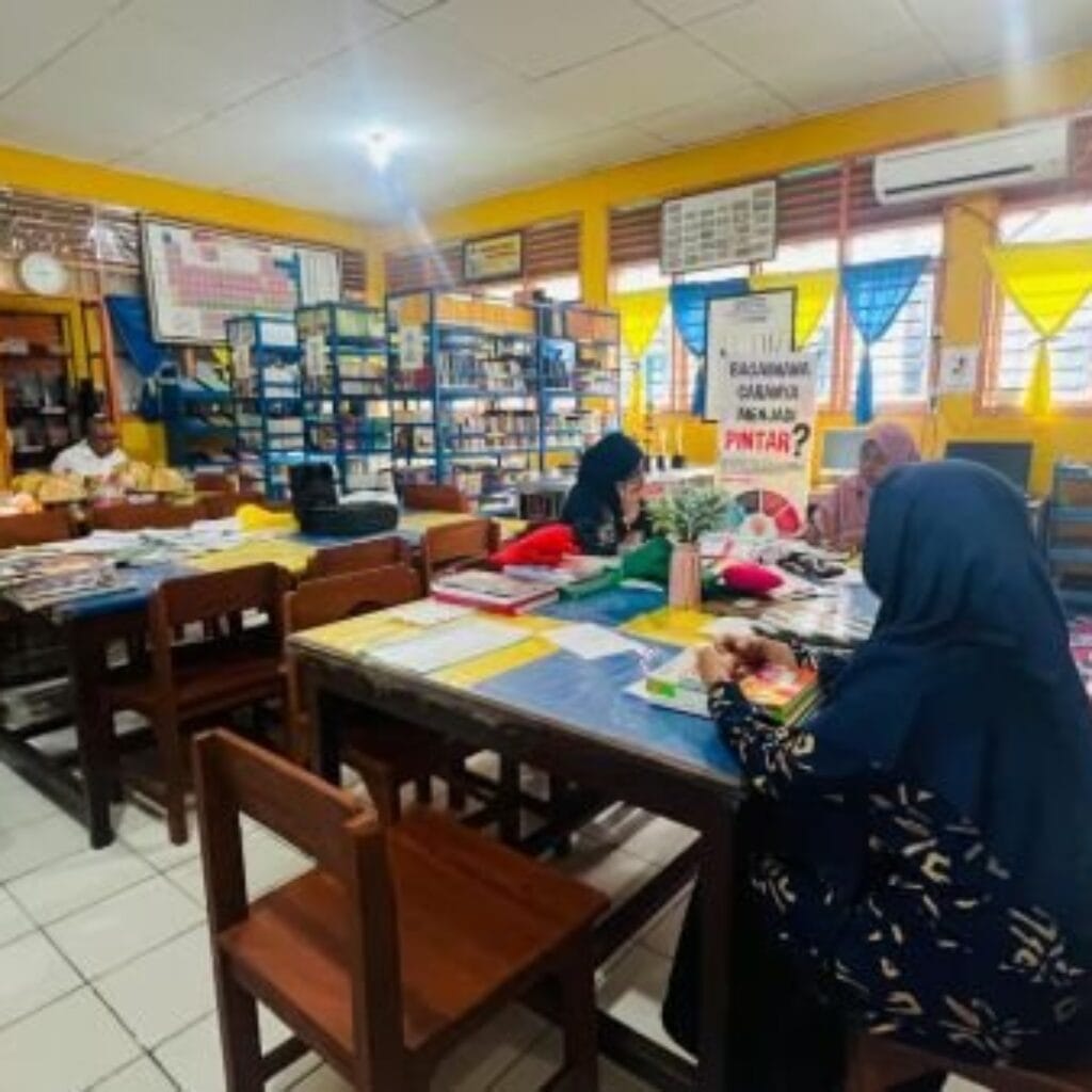 Dispusarsip Sulsel Targetkan NPP dan Akreditasi untuk Seluruh Perpustakaan Sekolah