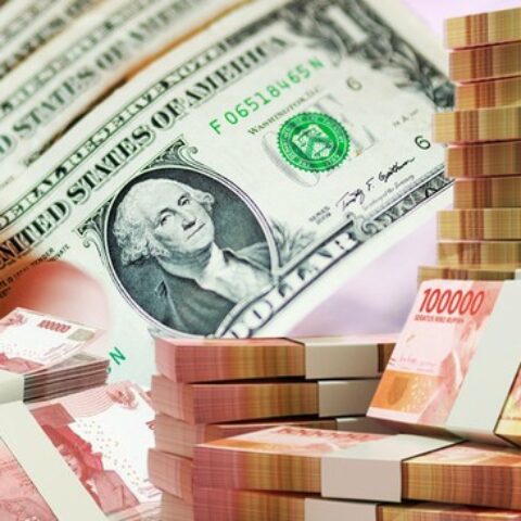 Ekonom DBS Bank: Rupiah Akhir Tahun di Rp17.800-18.000, Sulit Kembali ke Rp17.000