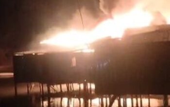 Kebakaran Hanguskan 50 Petak Rumah di Tallo Makassar, 90 KK Terdampak 2 Kebakaran Hanguskan 50 Petak Rumah di Tallo Makassar, 90 KK Terdampak