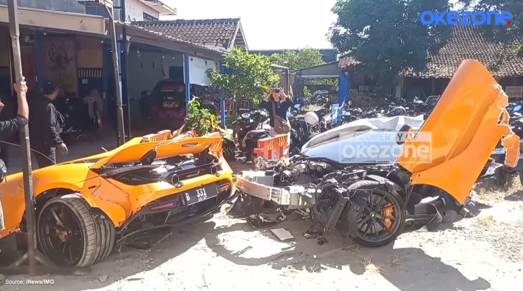 McLaren 720S Kecelakaan hingga Terbelah Dua di Sukoharjo, Simak Spesifikasinya 1 McLaren 720S Kecelakaan hingga Terbelah Dua di Sukoharjo, Simak Spesifikasinya