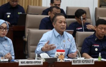 Menteri Ferry Jelaskan Gaji Pegawai Koperasi Merah Putih