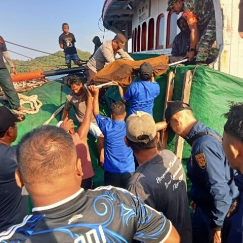 Operasi SAR KLM Nurul Salsa di Selayar: 46 Orang Selamat, 1 Tewas, 27 Masih Dicari