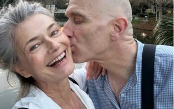 Paulina Porizkova Menikah di Usia 61 Tahun Setelah Bertemu Jodoh di Aplikasi Kencan