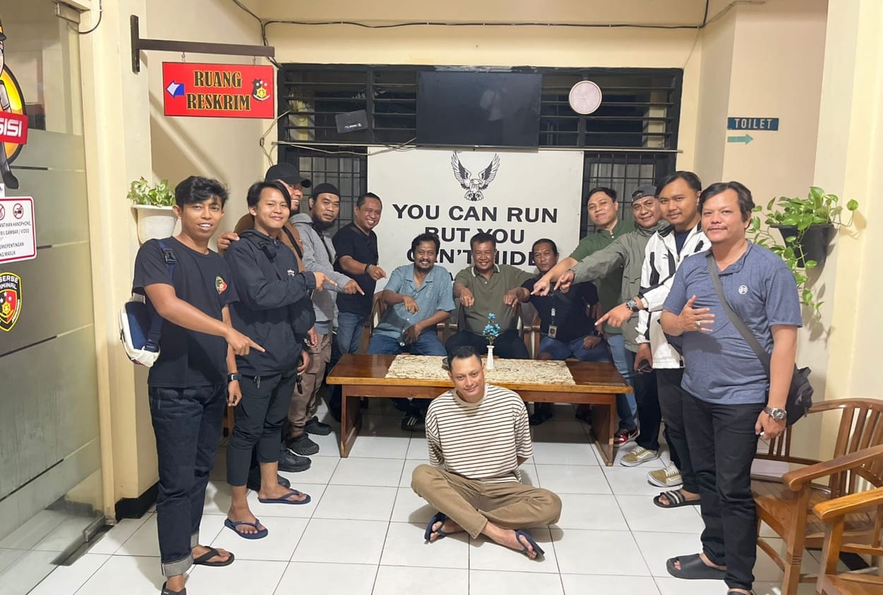 Pengendara Motor Ninja RR Pemukul Pemotor di Jagakarsa Ditangkap Polisi 1 Pengendara Motor Ninja RR Pemukul Pemotor di Jagakarsa Ditangkap Polisi