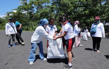PTK Gelar Bersih Pantai di Bitung, Lindungi Ekosistem Coral Triangle 5 PTK Gelar Bersih Pantai di Bitung, Lindungi Ekosistem Coral Triangle