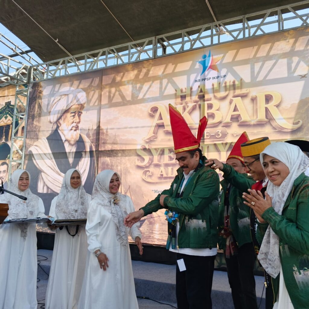 Ribuan Jamaah Hadiri Haul Akbar Syekh Yusuf di Gowa, Kabadiklat Kejagung Usulkan Perda Hari Libur