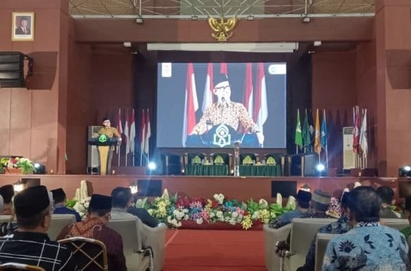 Upi Asmaradhana Dorong Generasi Muda Kenal Syekh Yusuf Melalui Festival Aksara Lontaraq 1 Upi Asmaradhana Dorong Generasi Muda Kenal Syekh Yusuf Melalui Festival Aksara Lontaraq