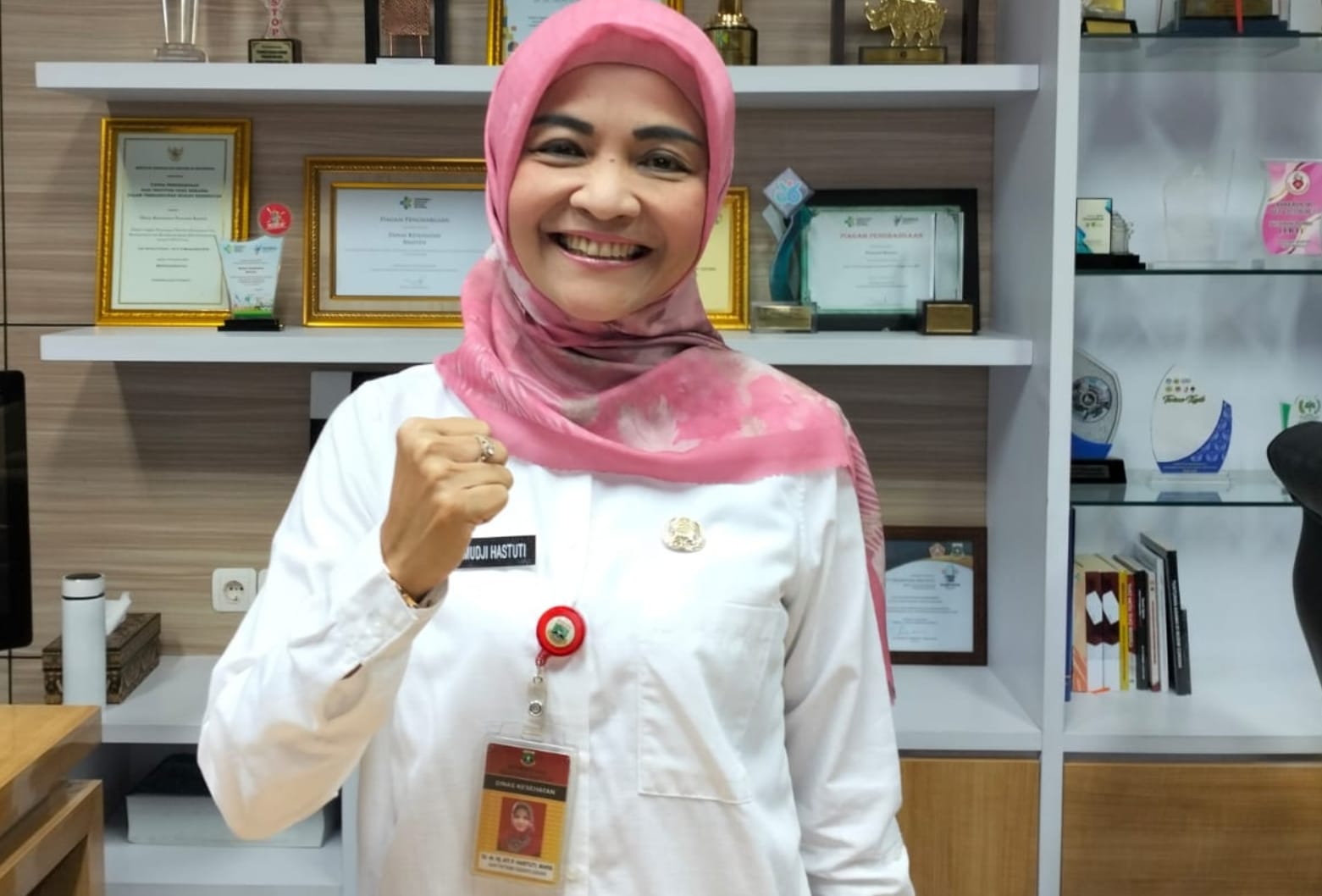 Viral di Media Sosial, Ini Profil Kepala Dinas Kesehatan Provinsi Banten Ati Pramudji Hastuti 1 Viral di Media Sosial, Ini Profil Kepala Dinas Kesehatan Provinsi Banten Ati Pramudji Hastuti