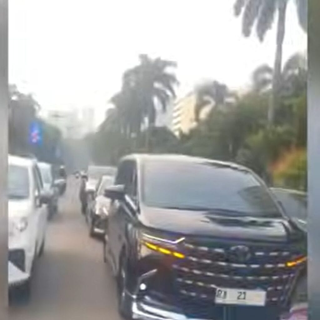 Viral Patwal RI 21 Diduga Pepet Pengemudi di Senayan, Polda Metro Dalami