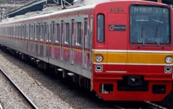 Viral Penumpang Ngevape di KRL, KAI Commuter Blacklist Pelaku Seumur Hidup 4 Viral Penumpang Ngevape di KRL, KAI Commuter Blacklist Pelaku Seumur Hidup