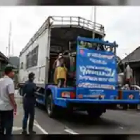 Gubernur Sulsel Kirim 30 Ton Bantuan untuk Korban Gempa NTT