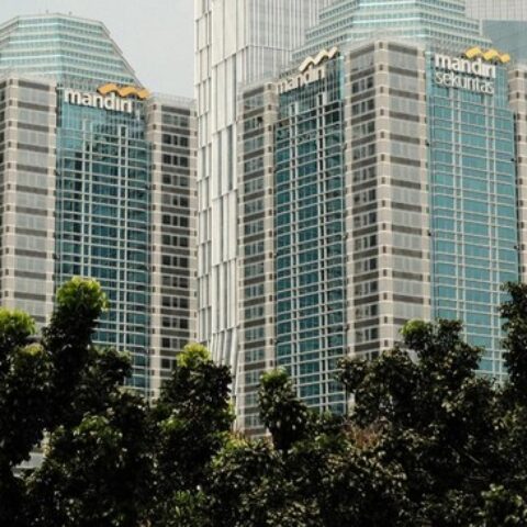 Bank Mandiri Salurkan KUR Rp25,6 Triliun, 56 Ribu Debitur Naik Kelas 20 Bank Mandiri Salurkan KUR Rp25,6 Triliun, 56 Ribu Debitur Naik Kelas