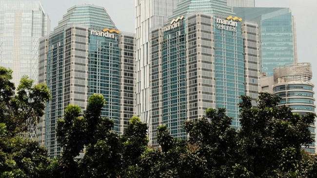 Bank Mandiri Salurkan KUR Rp25,6 Triliun, 56 Ribu Debitur Naik Kelas 1 Bank Mandiri Salurkan KUR Rp25,6 Triliun, 56 Ribu Debitur Naik Kelas