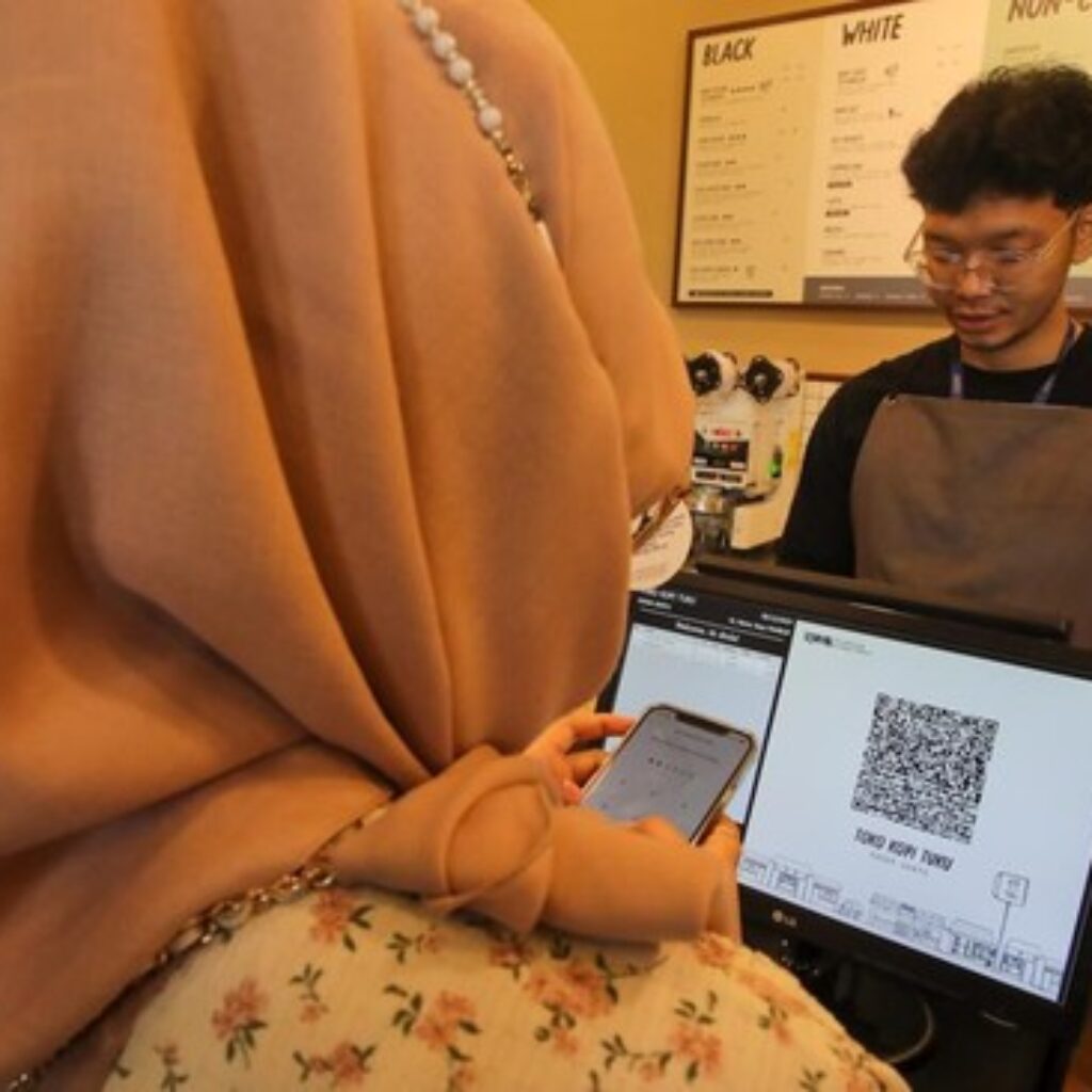 BI Perluas MDR QRIS 0% untuk Semua Merchant Hingga Rp100.000