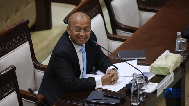 DPR Setujui Sarjito Jadi Kepala Eksekutif Pengawas Bursa Mineral OJK 1 DPR Setujui Sarjito Jadi Kepala Eksekutif Pengawas Bursa Mineral OJK