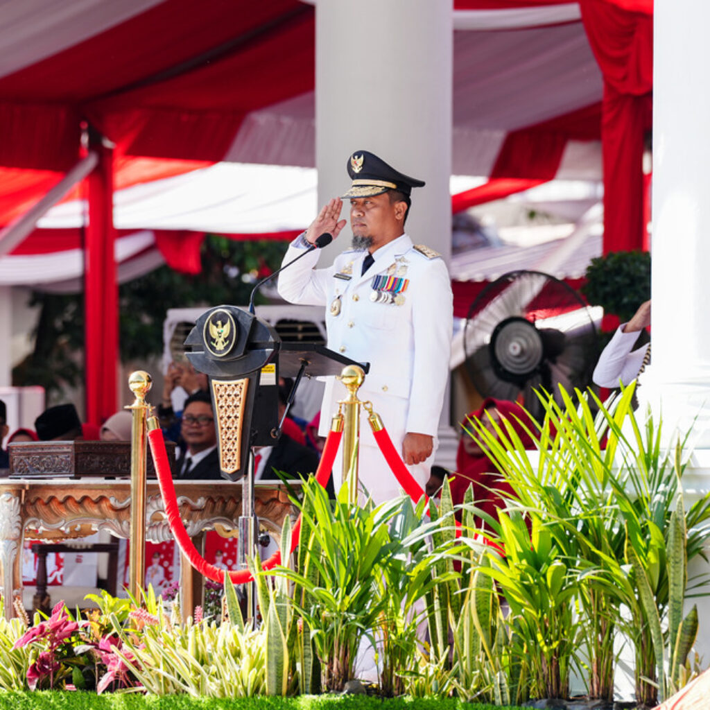Gubernur Andi Sudirman Pimpin Upacara HUT RI ke-81, Gaungkan Kedaulatan Pangan Menuju Indonesia Emas 2045