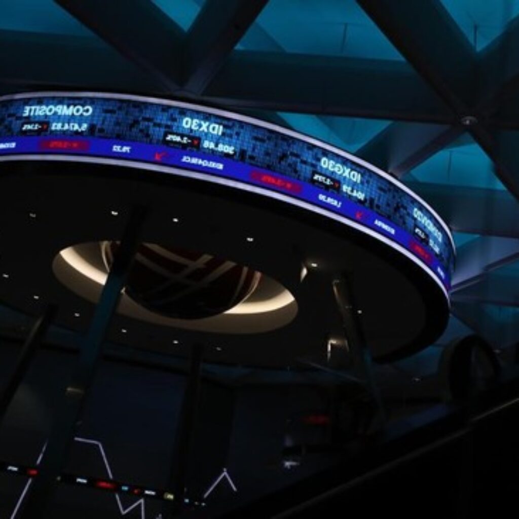 IHSG Menguat 1,68% Tembus Level 6.500 Didorong Saham Komoditas