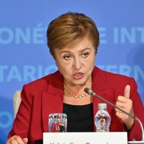 IMF: Ekonomi Global Tahan Guncangan Energi, Risiko Inflasi dan Fiskal Masih Tinggi