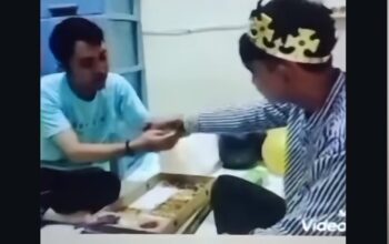 Kisah Viral: Suami Diduga Tinggalkan Istri dan Bayi demi Selingkuh Sesama Jenis 10 Kisah Viral: Suami Diduga Tinggalkan Istri dan Bayi demi Selingkuh Sesama Jenis