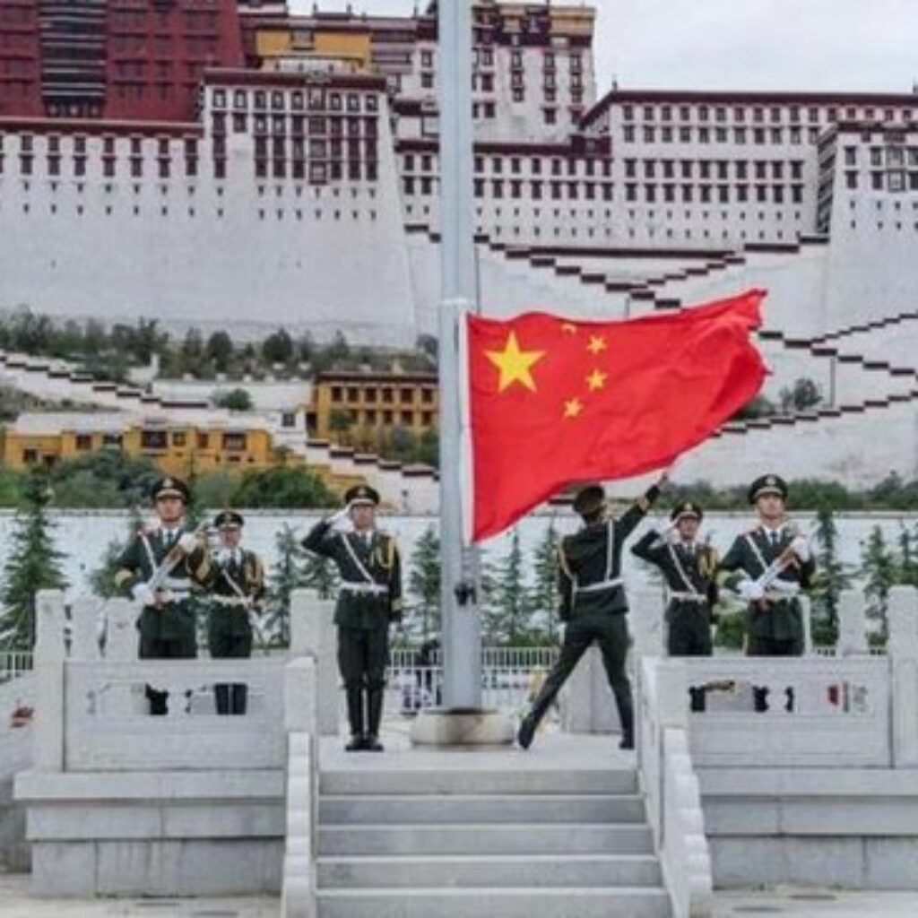 Krisis Kredit Macet China: Perusahaan Penyelamat Justru Butuh Penyelamatan