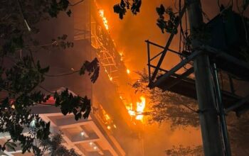 Mall Nipah Makassar Terbakar, Api Diduga dari Korsleting Neon Box