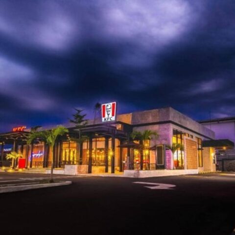Pendapatan KFC (FAST) Naik 16,09% di Semester I 2026, Rugi Usaha Turun Drastis