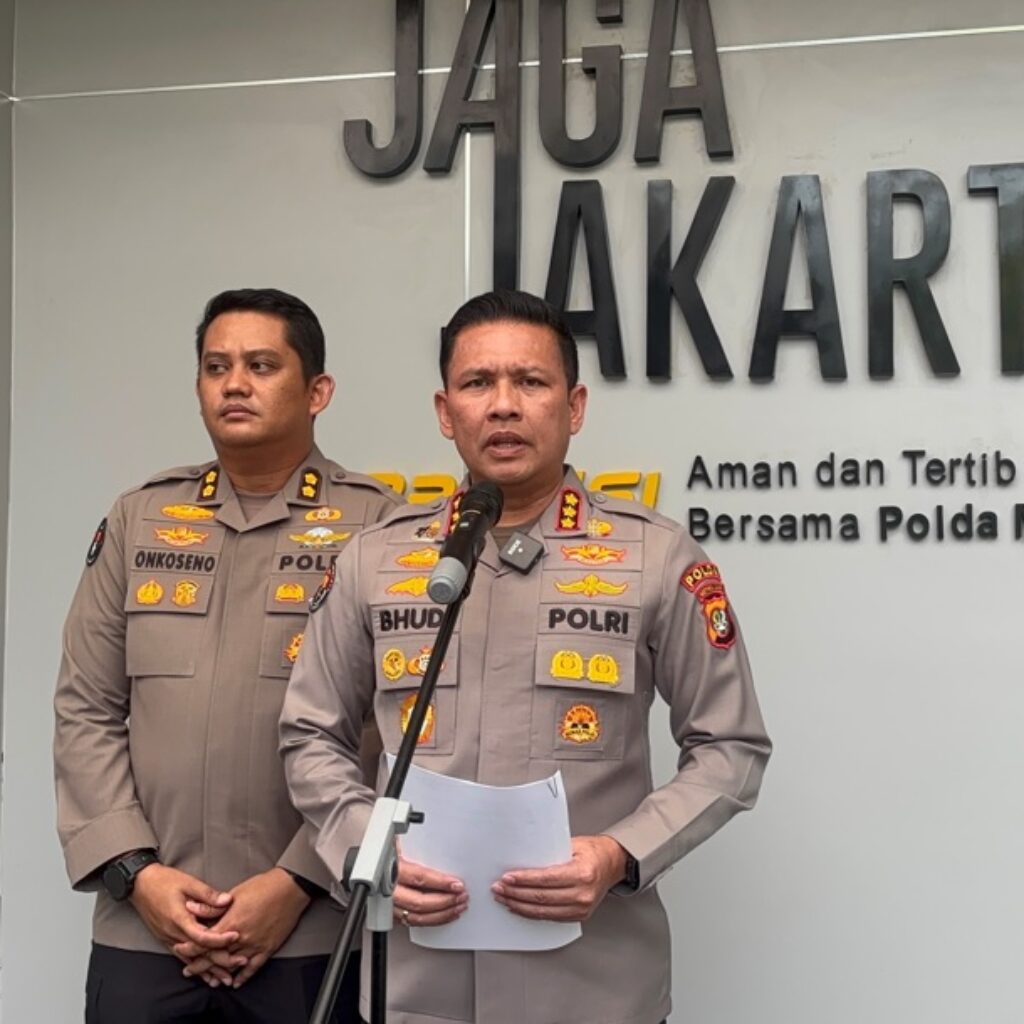 Polda Metro Jaya Bantah Tangkap Aktivis Botok Pati di Depan Gedung DPR