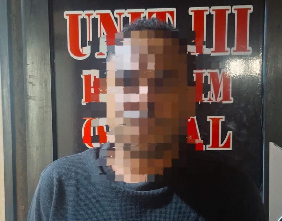 Polisi Tangkap Pelaku Debt Collector Ancam Miting Korban di Jakbar 1 Polisi Tangkap Pelaku Debt Collector Ancam Miting Korban di Jakbar