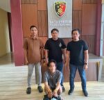 Praktik Judi Sabung Ayam di Tanralili Digerebek, Satreskrim Polres Maros Sita Sejumlah Barang Bukti 2 Polres Maros Ungkap Pencurian Rumah, Pelaku Ditangkap hingga Sulawesi Tengah