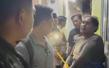 Pria di Bangkalan Ditangkap Usai Diduga Melecehkan Perempuan dan Membacok Suami Korban 5 Pria di Bangkalan Ditangkap Usai Begal Payudara dan Bacok Suami Korban