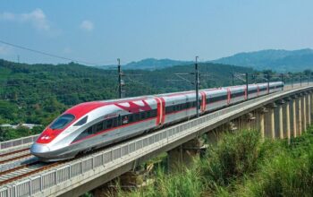Purbaya: China Minat Garap Perpanjangan Kereta Cepat ke Jawa Timur 5 Purbaya: China Minat Garap Perpanjangan Kereta Cepat ke Jawa Timur