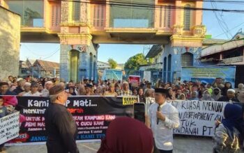 Ratusan Warga Kembali Demo Tolak Lokasi PSEL Tamalanrea, GERAM Tegaskan Tidak Ada Negosiasi 4 Ratusan Warga Kembali Demo Tolak Lokasi PSEL Tamalanrea, GERAM Tegaskan Tidak Ada Negosiasi