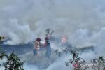 Ribuan Petugas dan Armada Udara Lawan Karhutla di Lahan Gambut Banjarbaru