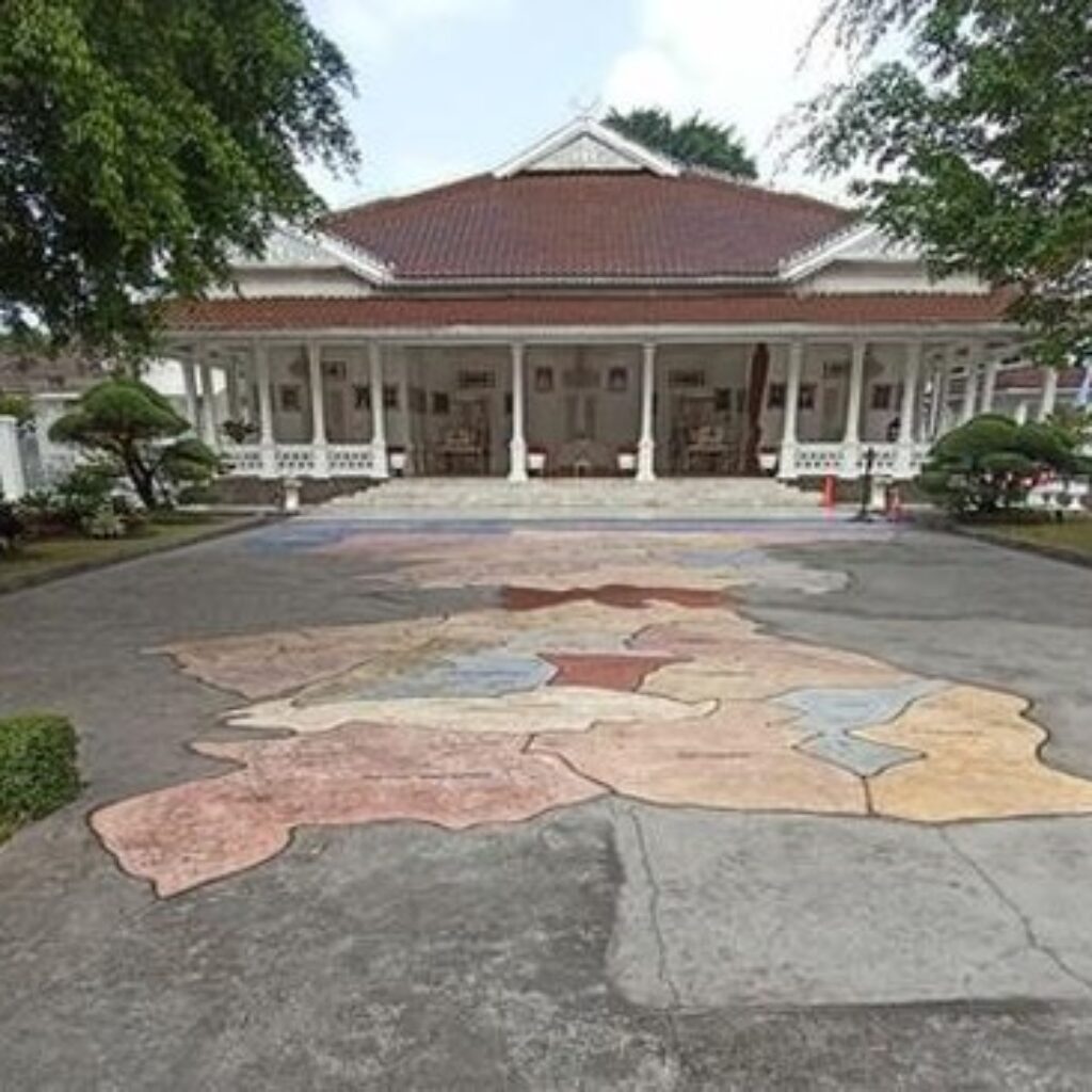 Sejarah Ketimpangan Cianjur Abad ke-19: Elite Hidup Mewah dari Kopi, Rakyat Menderita Tanam Paksa
