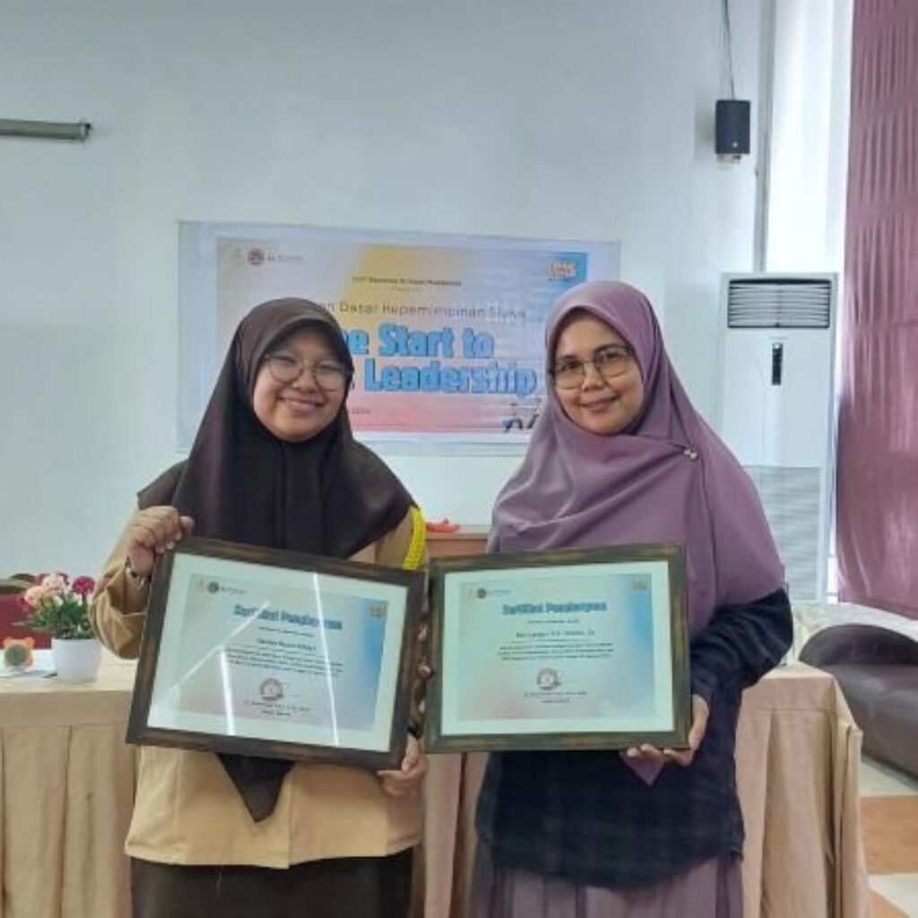 SMP Bosowa School Makassar Bekali Siswa Keterampilan Kesekretariatan di LDKS