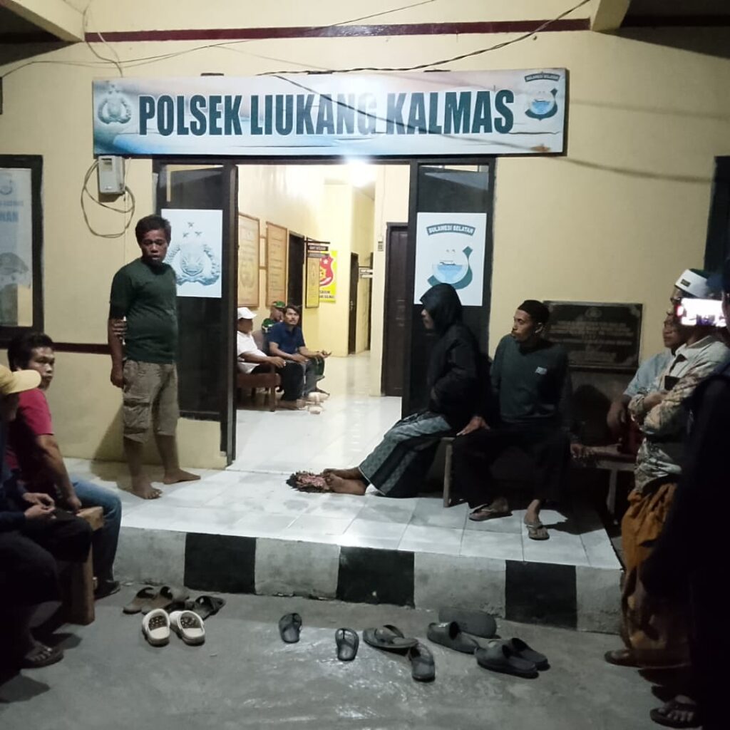 Tahanan Narkoba Kabur dari Polsek Liukang Kalmas, Warga Kalukalukuang Geruduk Mapolsek