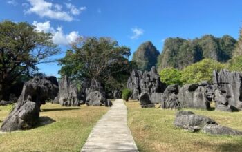 Taman Prasejarah Leang-Leang: Menelusuri Jejak Manusia Purba di Maros