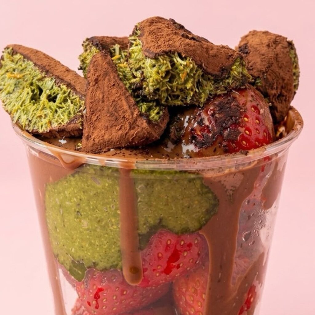 Viral Desert Chocoberry, Ini Rincian Isian dan Topping Kekiniannya