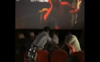 Viral Penonton Bioskop Diduga Dikeroyok saat Nonton Film Spider-Man 6 Viral Penonton Bioskop Diduga Dikeroyok saat Nonton Film Spider-Man