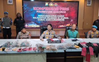 47 Pelaku Kejahatan Dibekuk Polrestabes Makassar dalam Sebulan, Ratusan Sajam Disita 5 47 Pelaku Kejahatan Dibekuk Polrestabes Makassar dalam Sebulan, Ratusan Sajam Disita