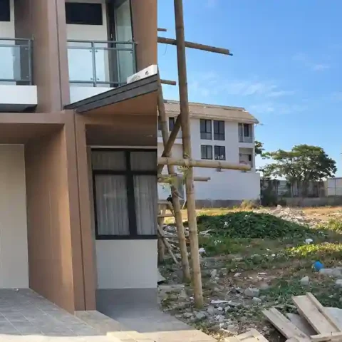 Rumah Diskon 70 Persen dalam Kasus Bupati Gowa, Polisi Telusuri Dana Proyek Ambulans 12 Ilustrasi rumah terkait penyelidikan dugaan pemberian diskon 70 persen dalam kasus di Gowa