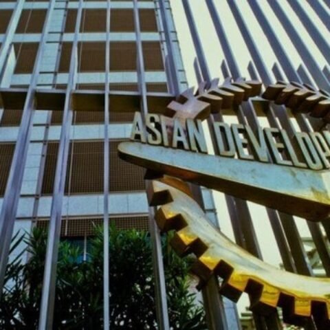 ADB Perkirakan Inflasi Indonesia Naik ke 3,3% pada 2026, Pertumbuhan Ekonomi 5,2%