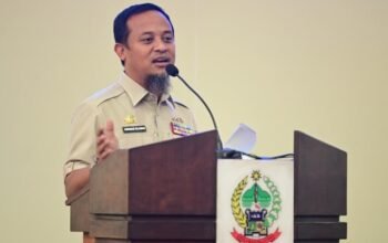 Bupati Gowa Tersangka, Gubernur Sulsel Sebut Wabup Lanjutkan Pemerintahan hingga Plt Diperintahkan 5 Bupati Gowa Tersangka, Gubernur Sulsel Sebut Wabup Lanjutkan Pemerintahan hingga Plt Diperintahkan